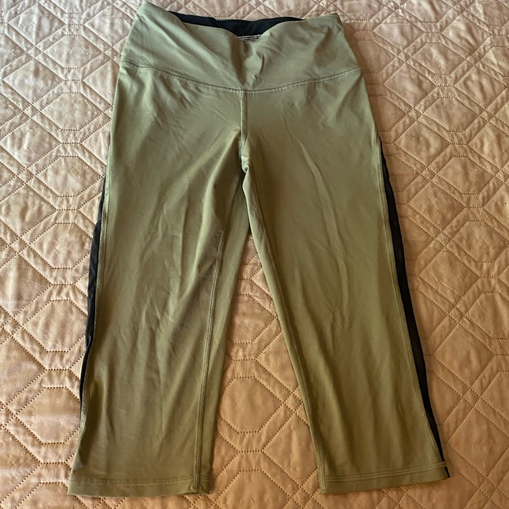 VICTORIAS SECRET Victoria Sport Knockout Crop Leggings